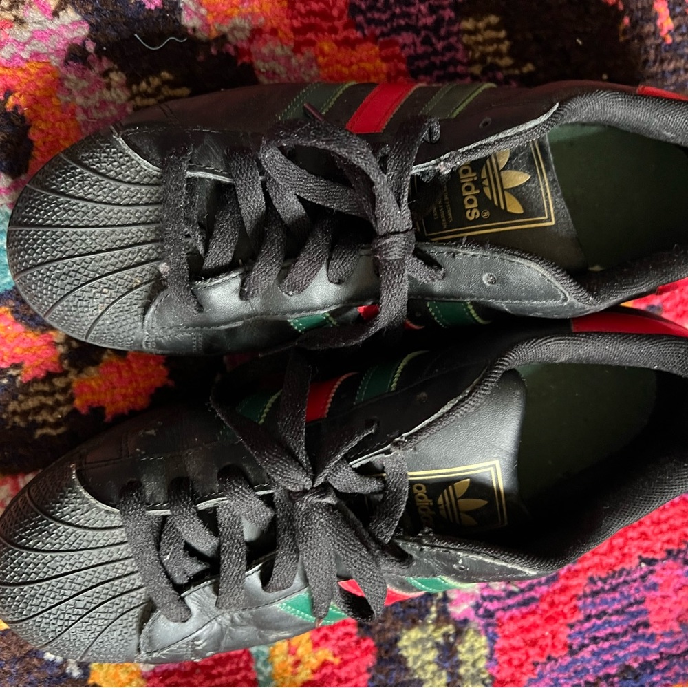 Mens adidas shell toes